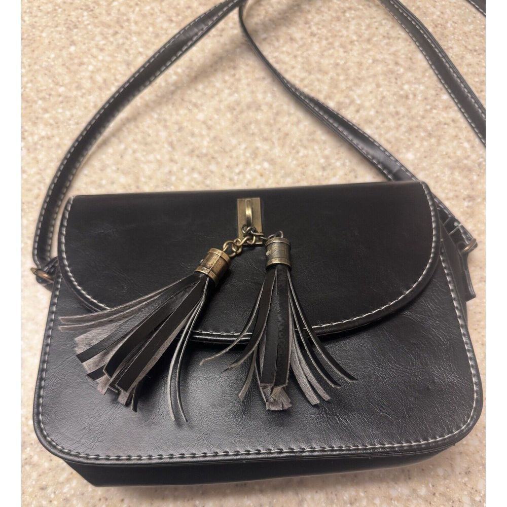 J Francis Small Black Pat Leather Shoulder Handbag 6"×7" Excellent Condition